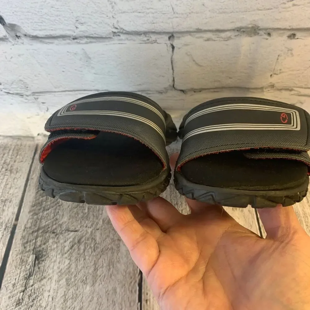 C9 BY CHAMPION Boy’s Black/Silver/Red Slide Ons Cushion Insole / Size: Small 13